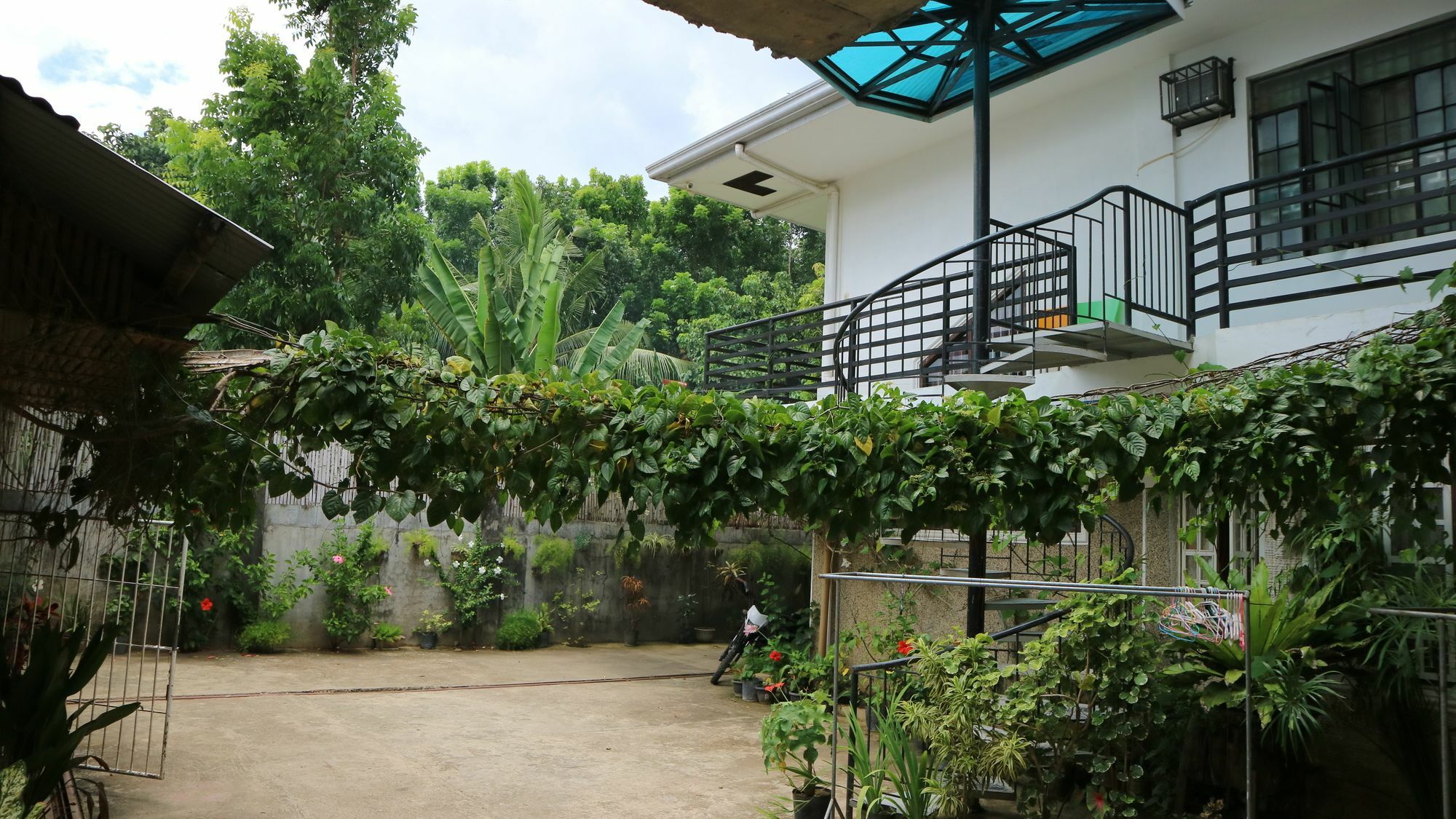 Charm Guest House Puerto Princesa Exterior foto